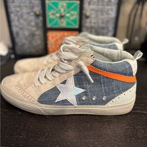 Shu Shop Paulina. Size 10. Worn twice. EUC